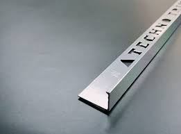 Matt Silver Techno Trim LA (2.5m)