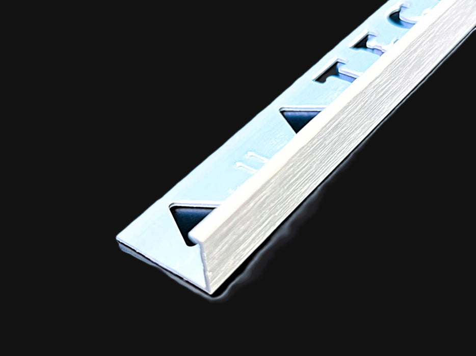 Brushed Techno Trim LA (2.5mtr)