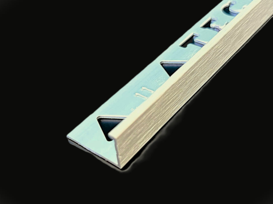 Brushed Techno Trim LA (2.5mtr)